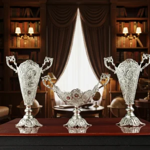 نقره‌فام-هدیهٔ-اصیل-و-ماندگار (3)