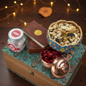 محتویات-جعبه-گنجینه-اصیل-یلدا-ارمغانی-فاخر-همراه-با-دیوانِ-دل